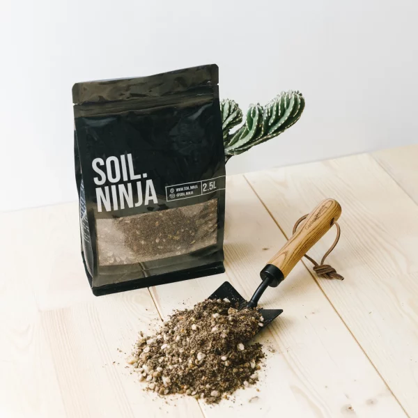 soil-ninja-kaktus-sukulent-2,5-litrov-rastlinkovo