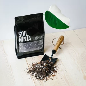 soil-ninja-monstera-philodendron-5-litrov-rastlinkovo
