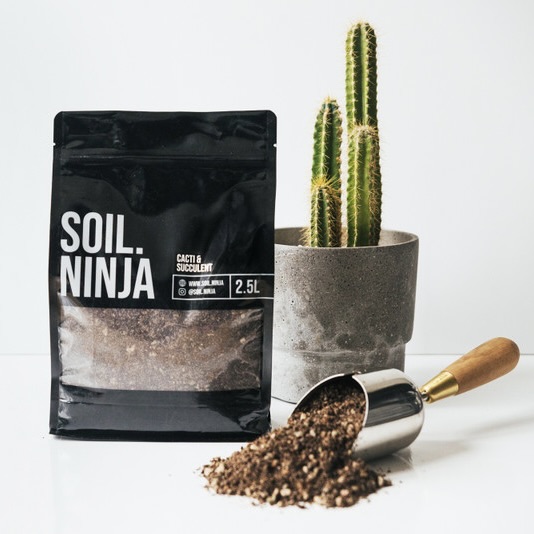 soil-ninja-substrat-kaktus-sukulent-2,5-litrov-rastlinkovo