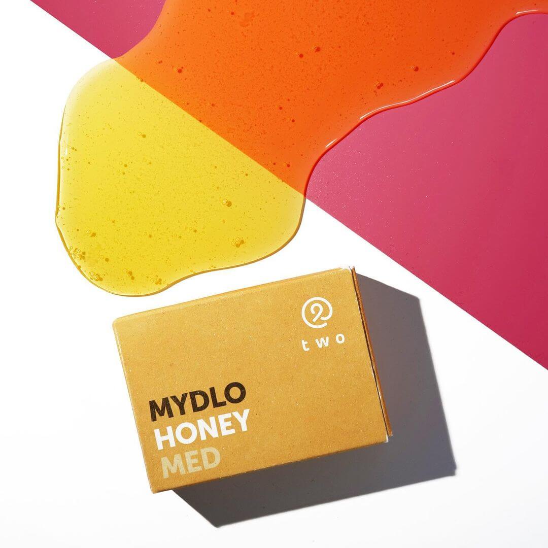 Two cosmetics mydlo HONEY 100 g 2 Two-cosmetics-mydlo-honey-100-g-rastlinkovo