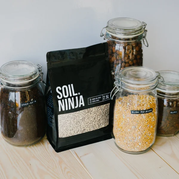 soil-ninja-pemza-2,5-litra-rastlinkovo