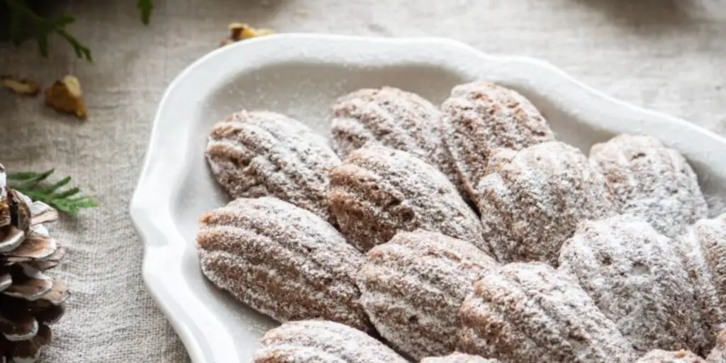 Vaječný likér: domáci recept na krémový likér 4 vajcovy-liker-recept-rastlinkovo