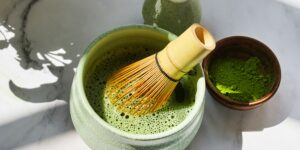 matcha-ako-pripravit-matchu-rastlinkovo